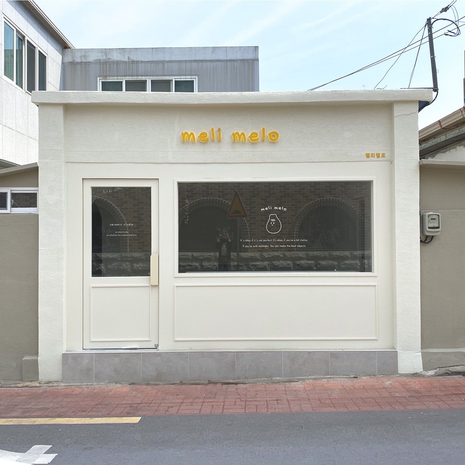 白色梦幻 | 韩国某工作室的极简内饰设计-2