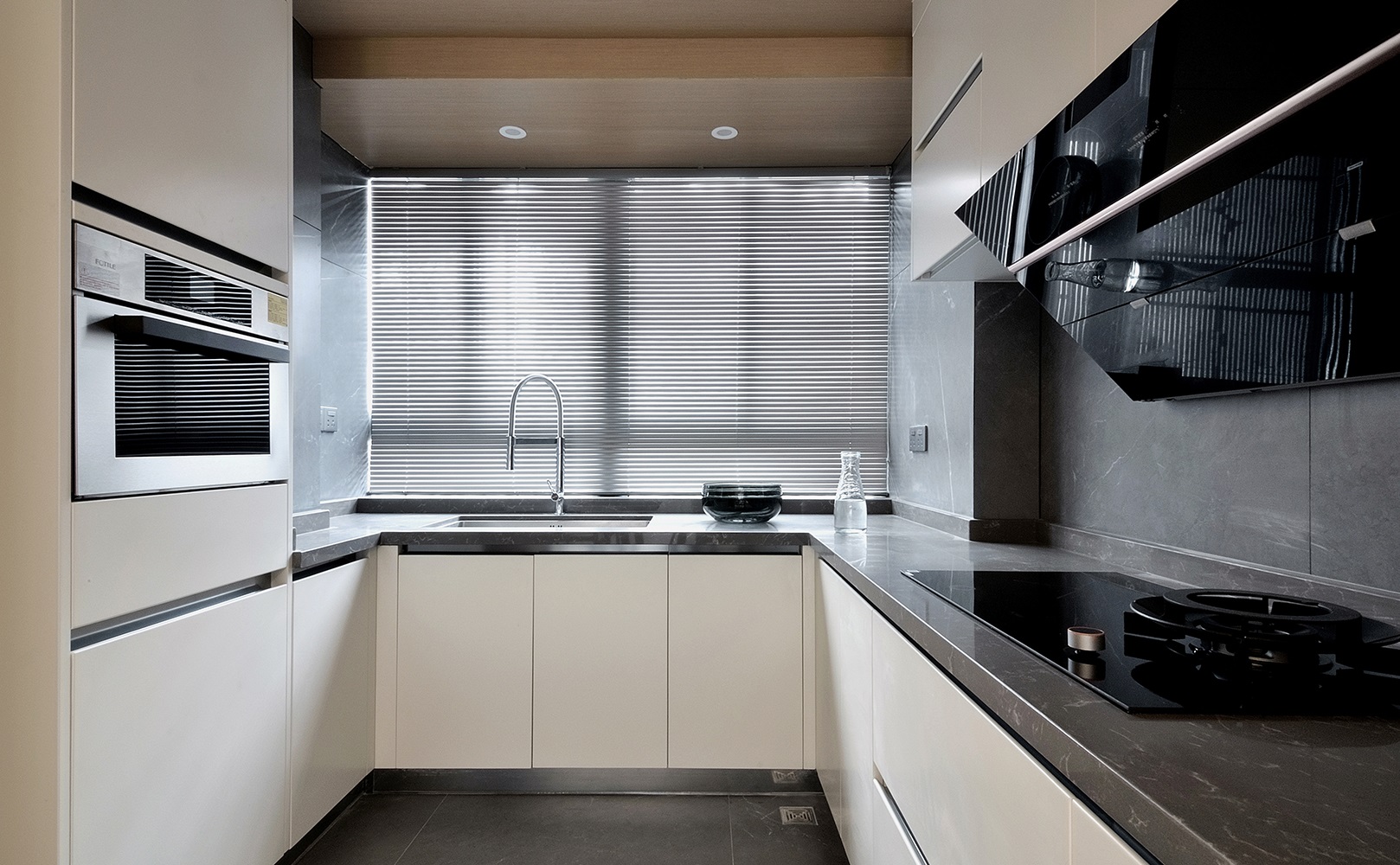 度半，远看东方近看无-37