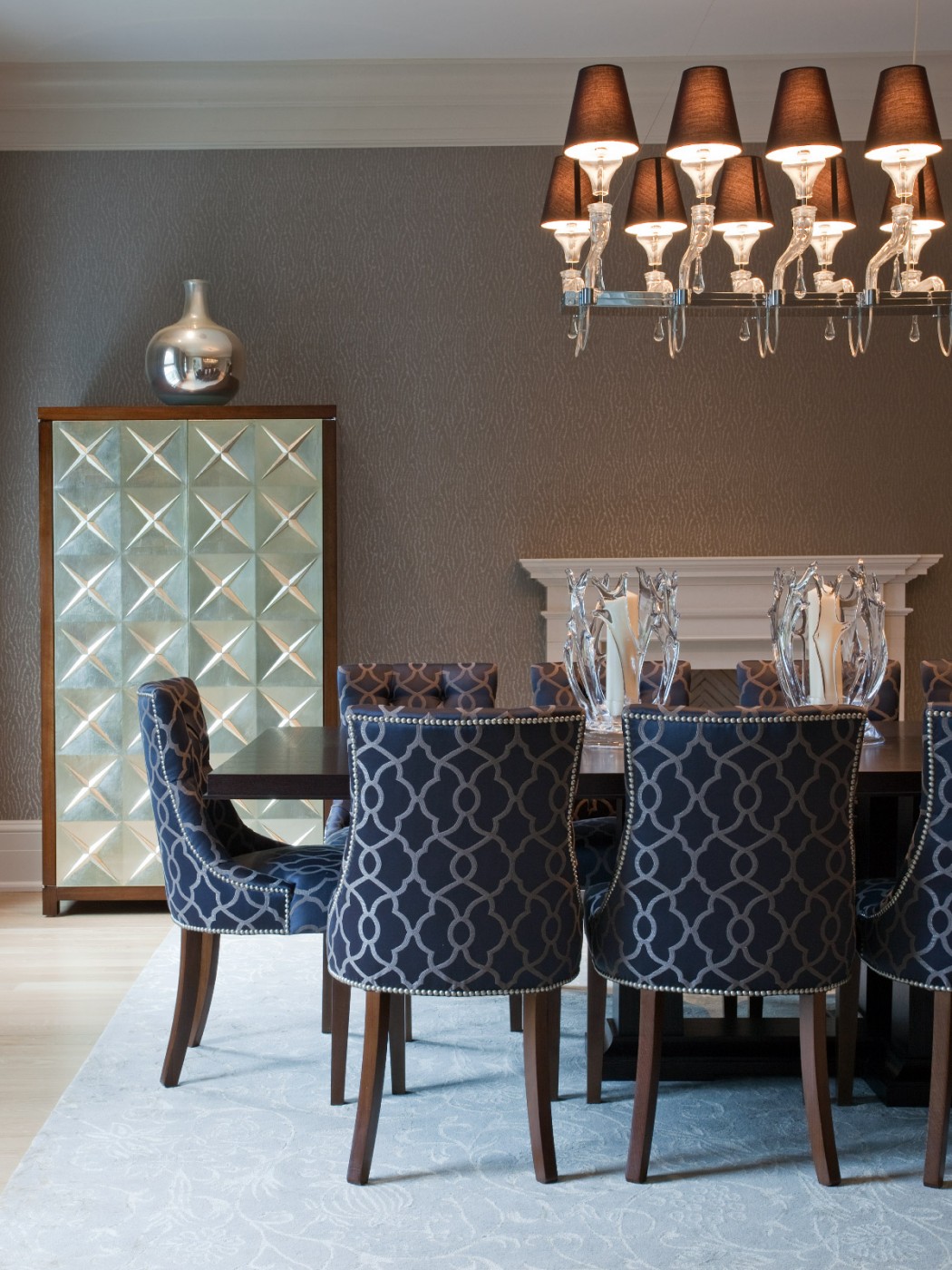 TH现代奢华时尚样板房室内装饰设计图片资料软装设计意向方案素材-6-49