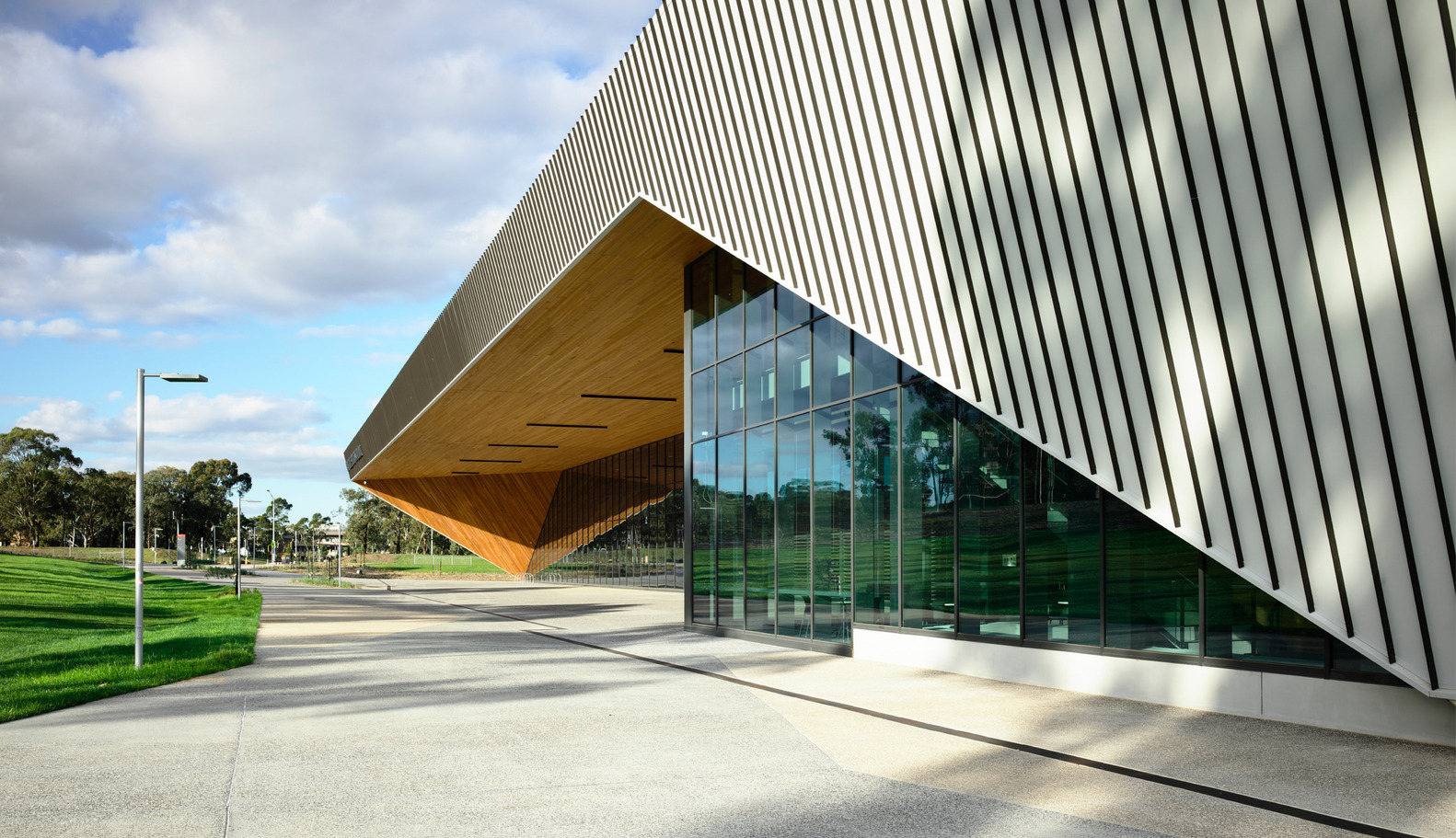 澳大利亚拉筹伯大学运动公园-11