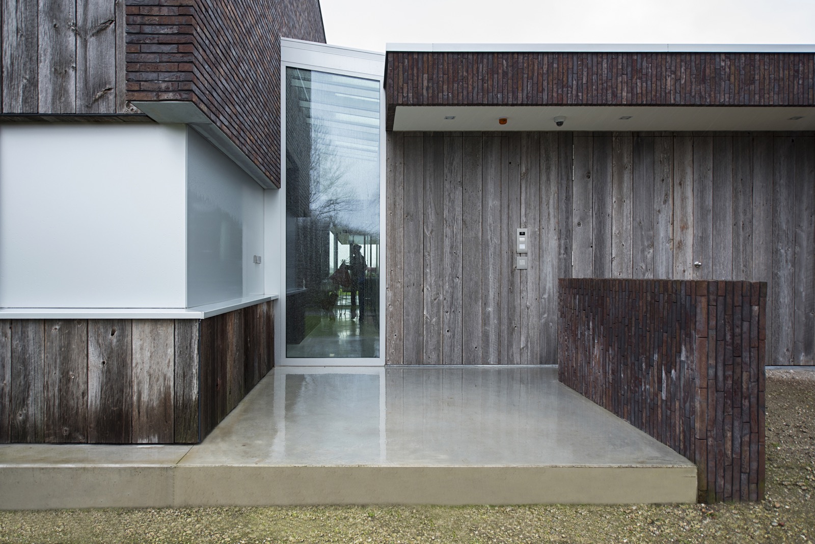 Exclusive Barnwood Doors-11