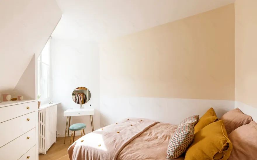 巴黎 30m2 多彩小户型公寓设计-16