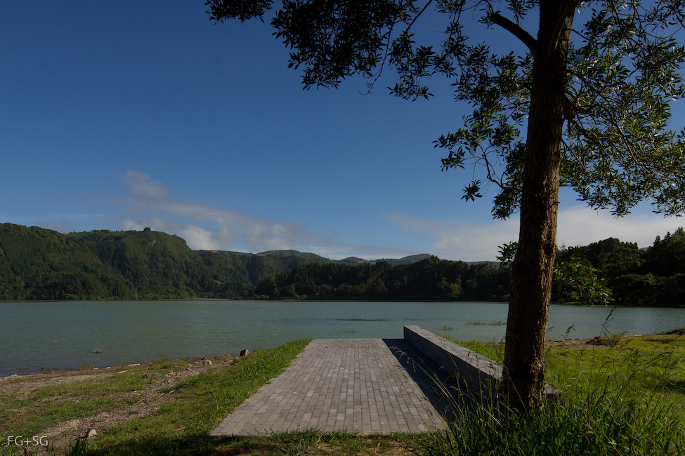 湖畔双砾,葡萄牙 / Aires Mateus-61