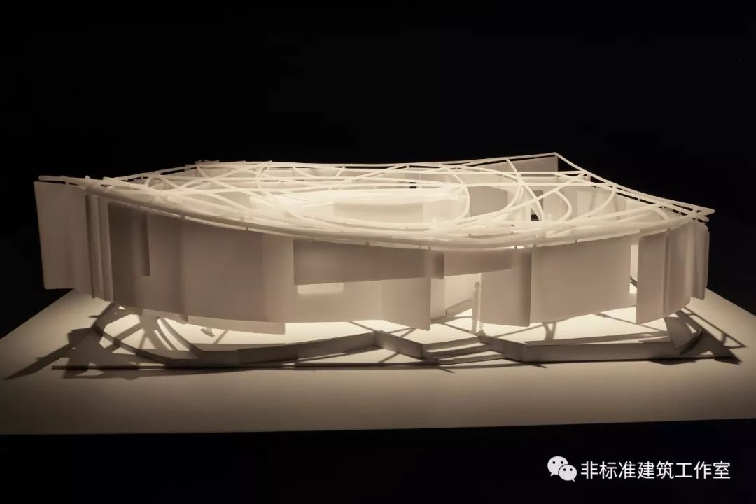 在100平米的建筑里，做出100个房间可能吗？可能！-90