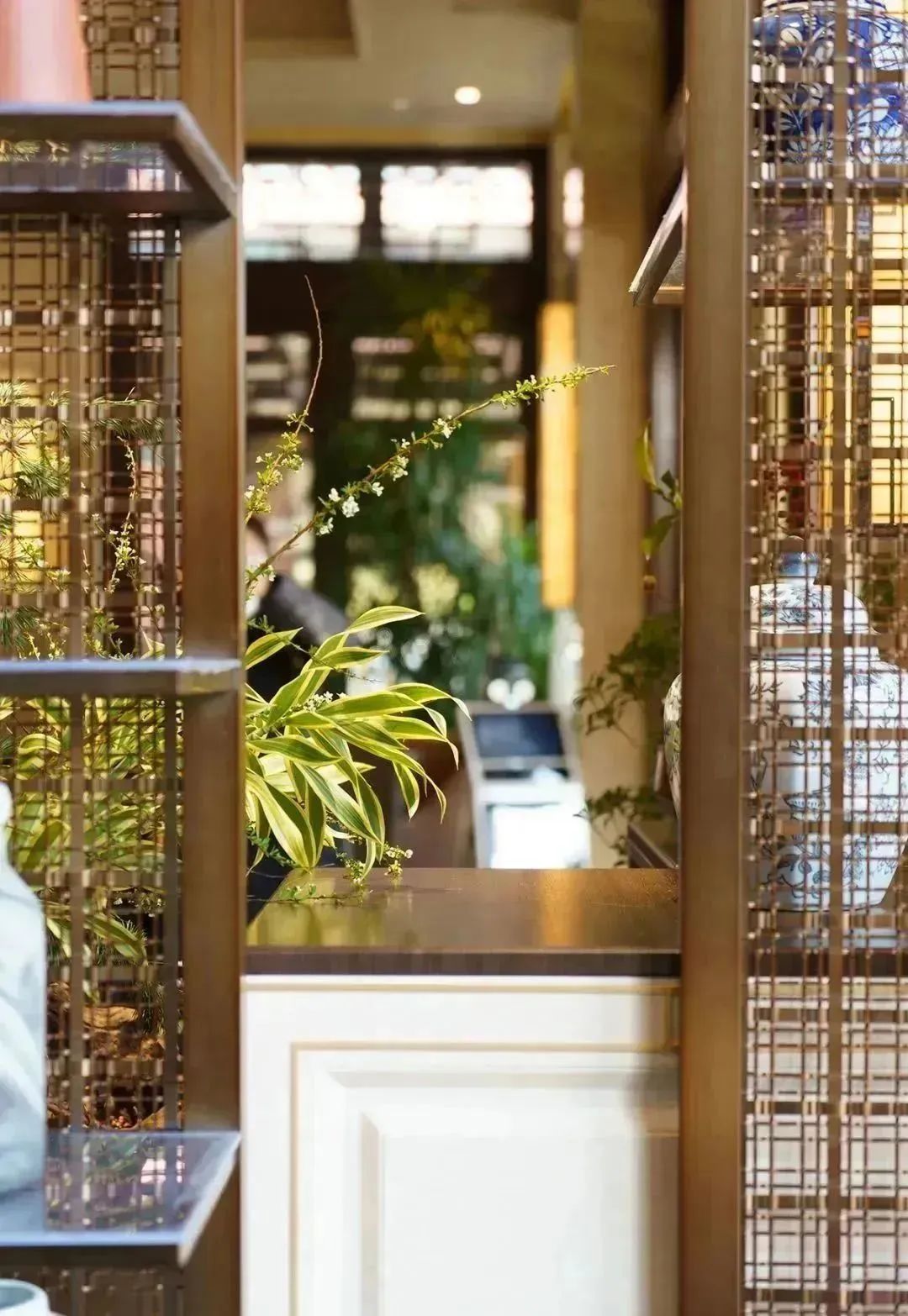 从都国际庄园 YSFLOWER 花艺装置设计丨中国广州丨哲迳设计-18