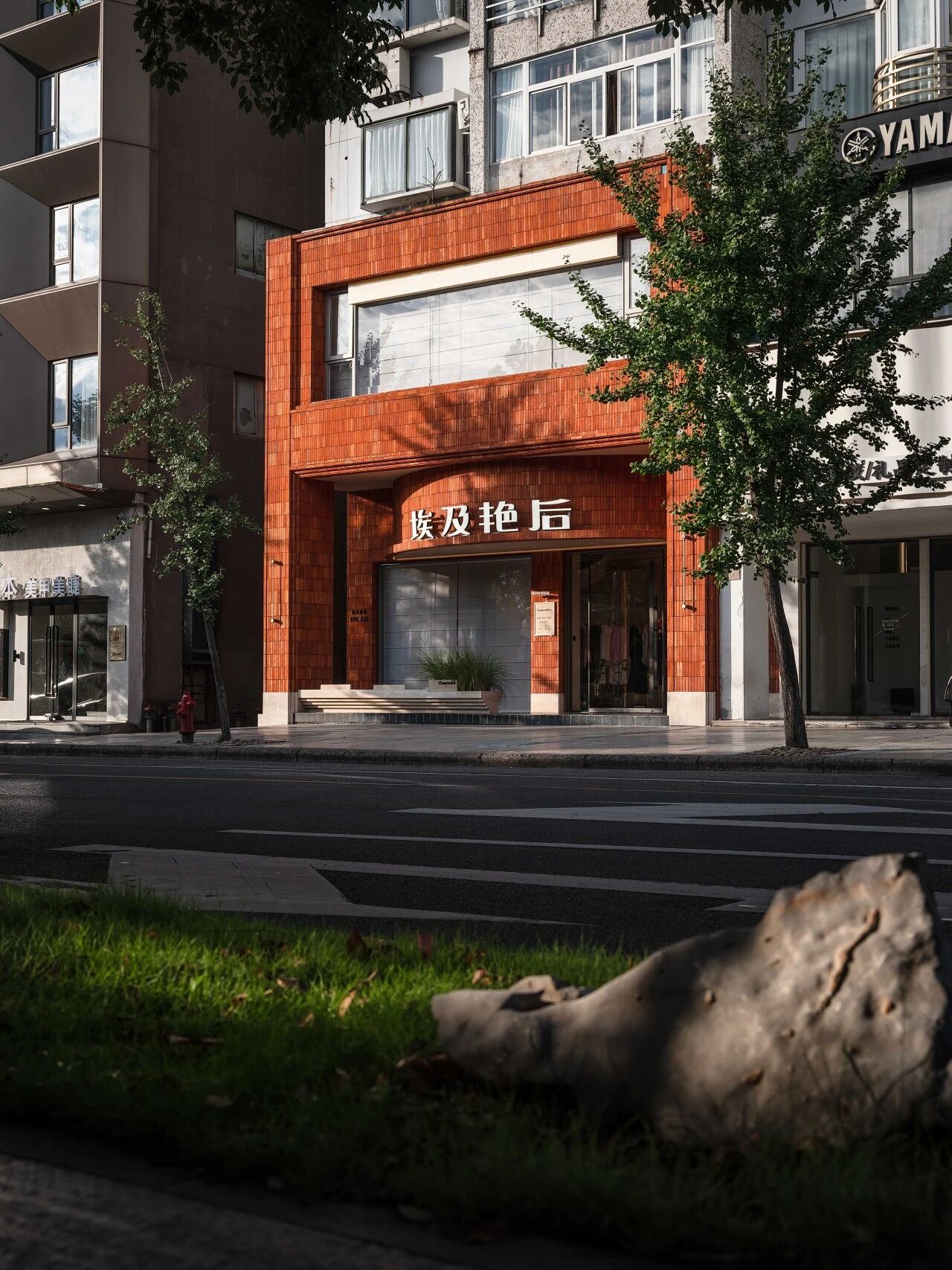 埃及艳后国际设计师品牌买手店丨中国浙江丨北鱼筑造(深圳)设计事务所-6