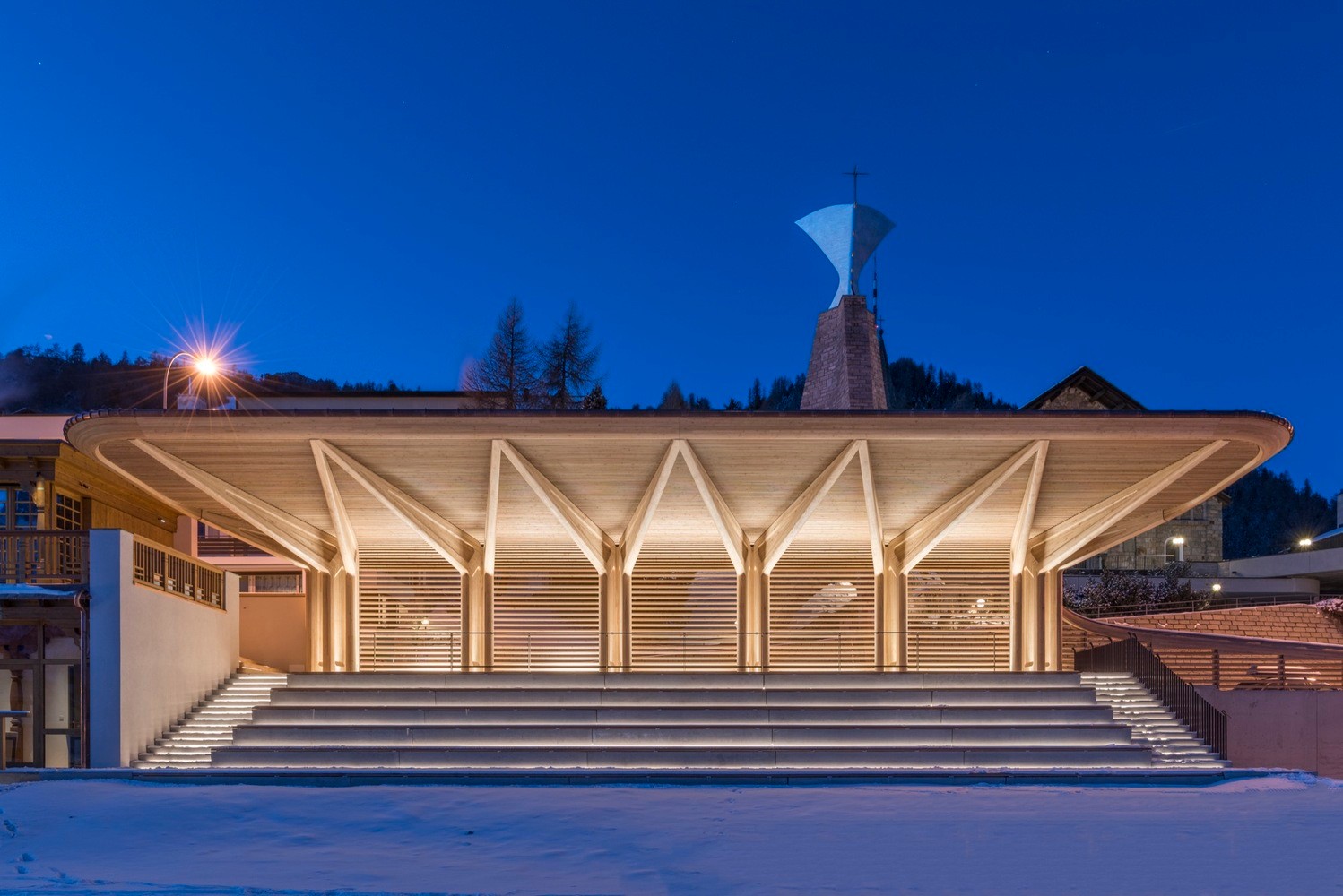 瑞士：库尔门冰亭-0