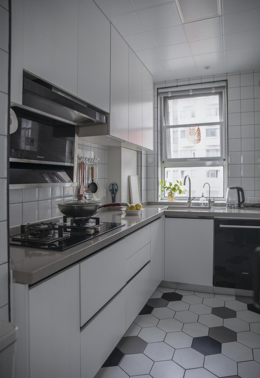 90 后新婚夫妇的智能浪漫之家-47