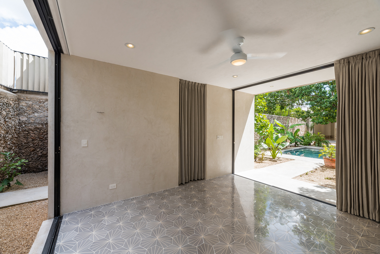 墨西哥 50 年代住宅的现代翻新-50