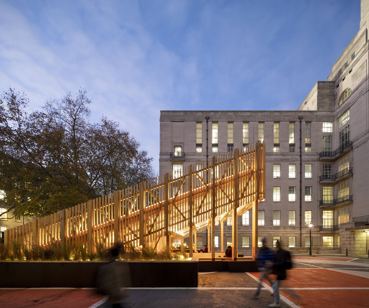 伦敦大学“Senate House Steps”社交空间丨英国伦敦丨BDP-18