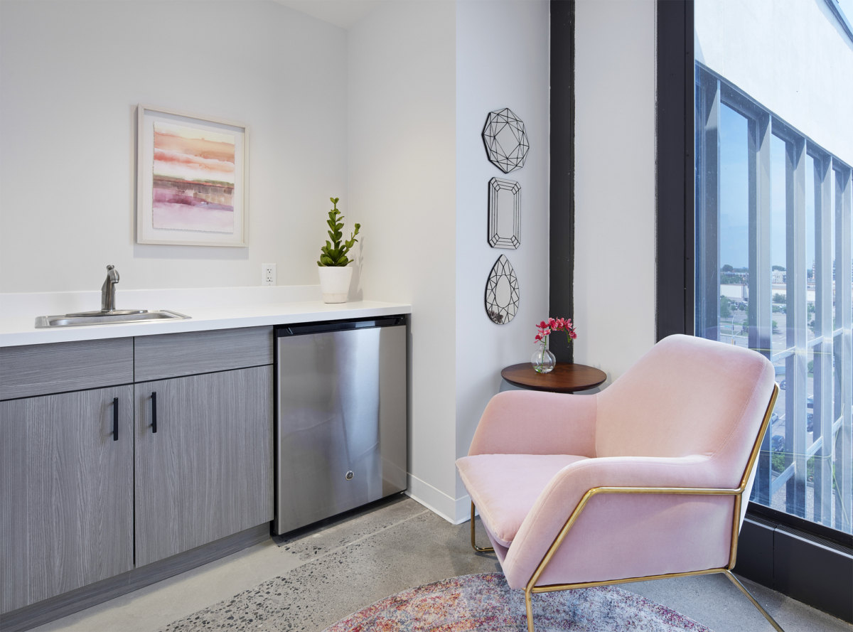 女性专属时尚办公空间,展现品牌魅力-24