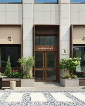 1209 CAFE 카페 인테리어 자연주의 정원