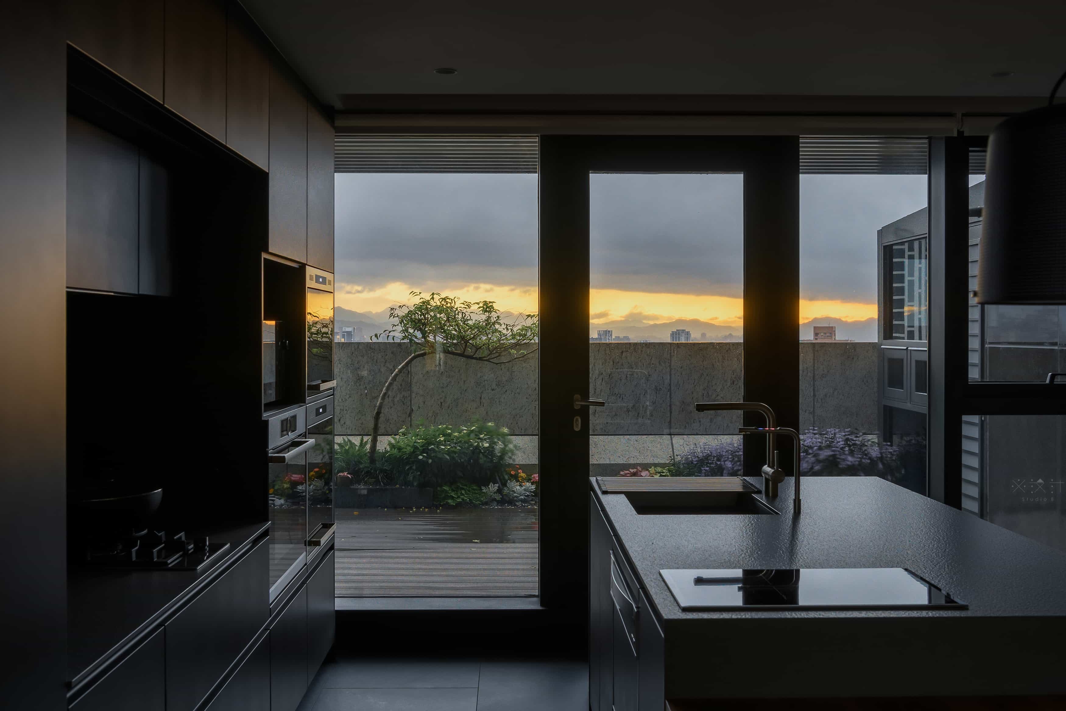 退休夫妻的观景大平层丨必设计 Studio B-48