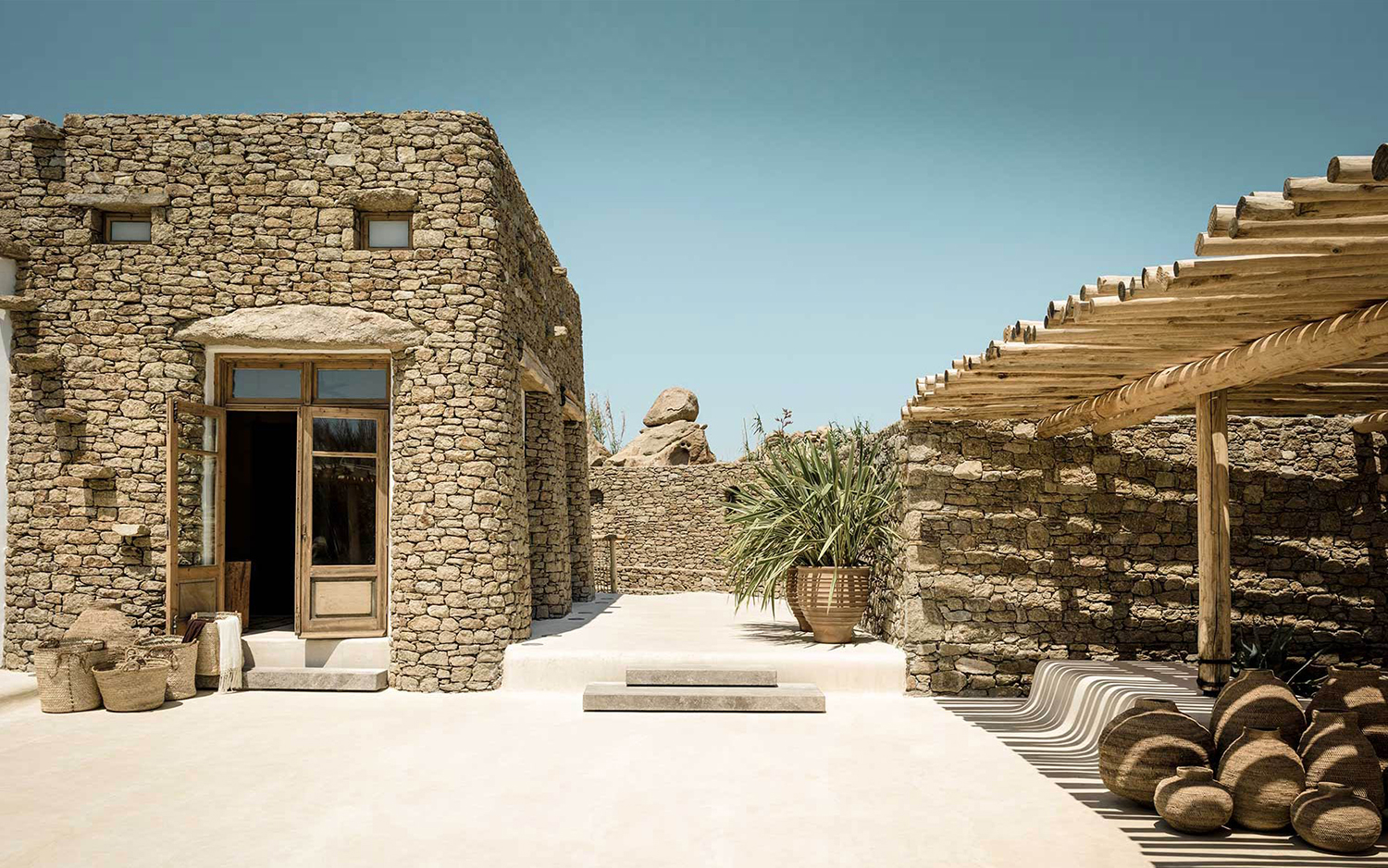 Scorpios Mykonos 02 Annabell Kutucu-57