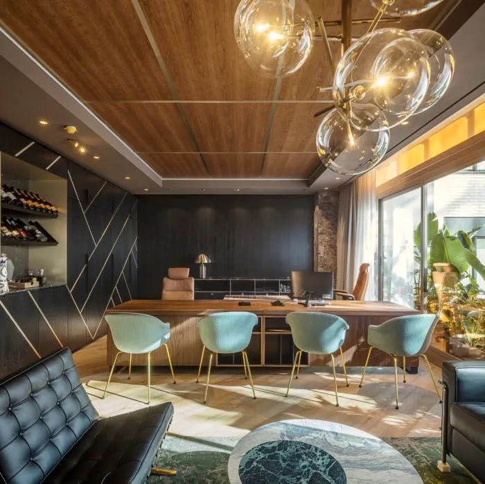 巴塞罗那“海滩风情”办公室设计丨西班牙巴塞罗那丨EL EQUIPO CREATIVO-16