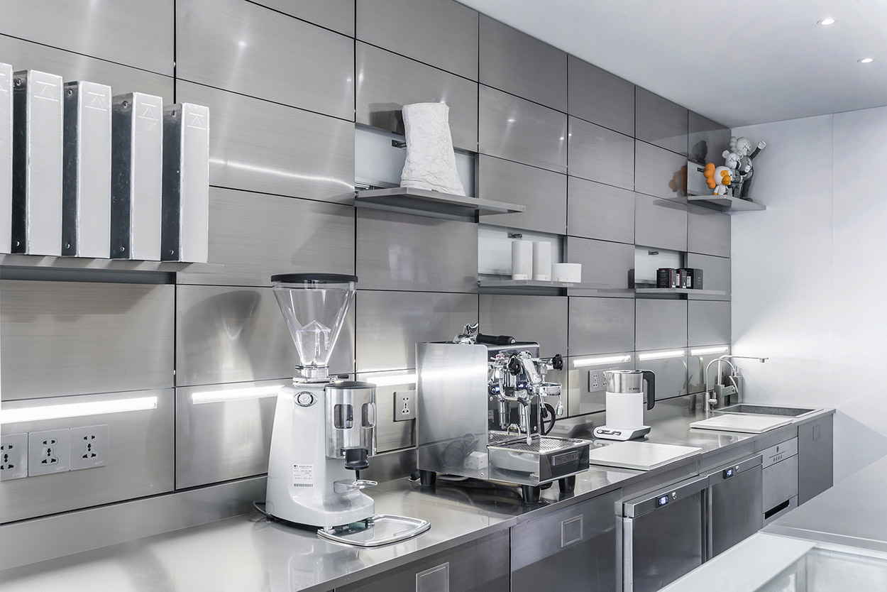 集咖啡厅、购物、办公于一体的YUNZHU北京工作室 / JANG DESIGN-57