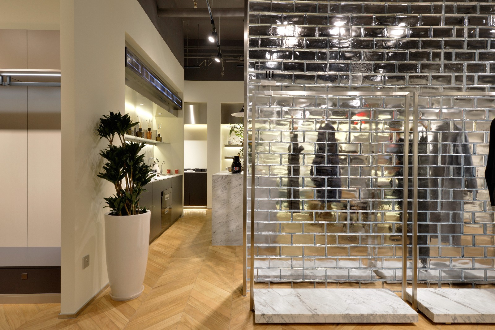 太原“晞庭设计师品牌店” 舒之家 女装店-42