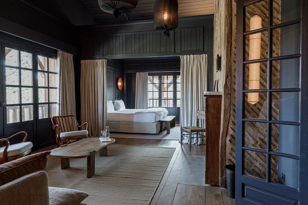 一起逛逛波尔多的一家艺术酒店-17