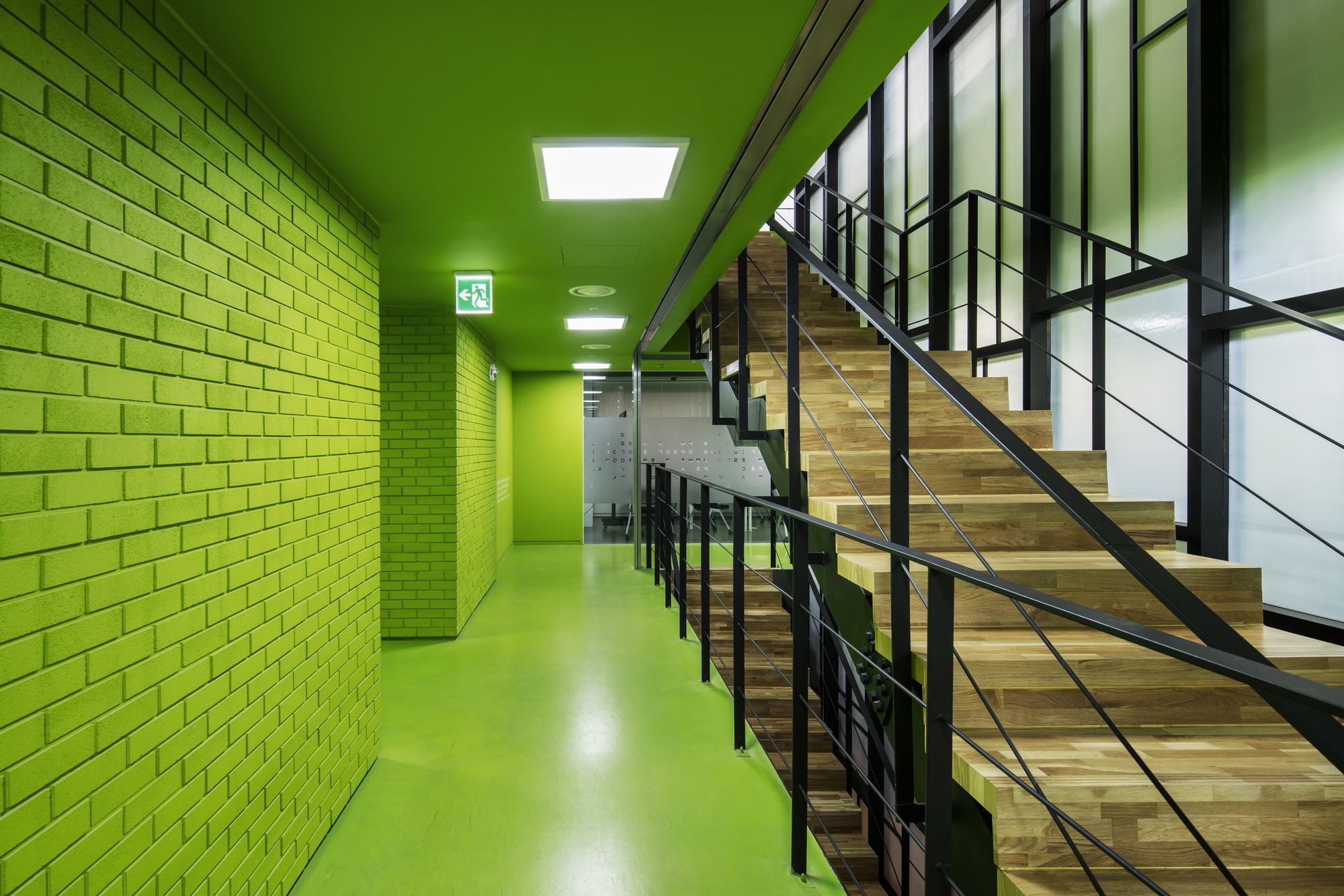 韩国首尔小企业成长空间设计-8