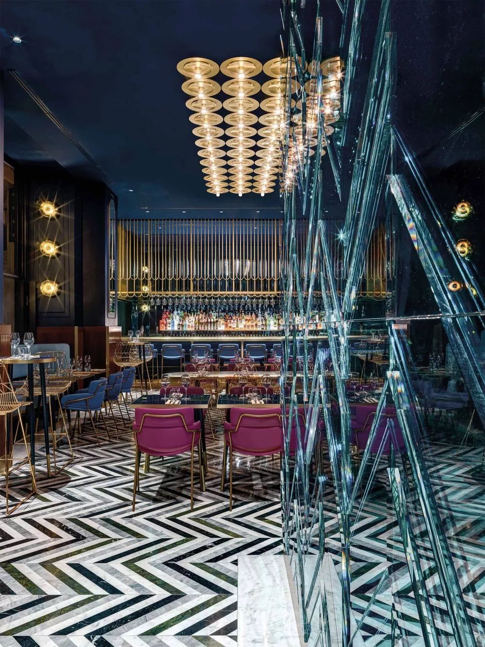 复古胡桃木 黄铜 Motta国外轻奢咖啡店  COLLIDANIELARCHITETTO-3