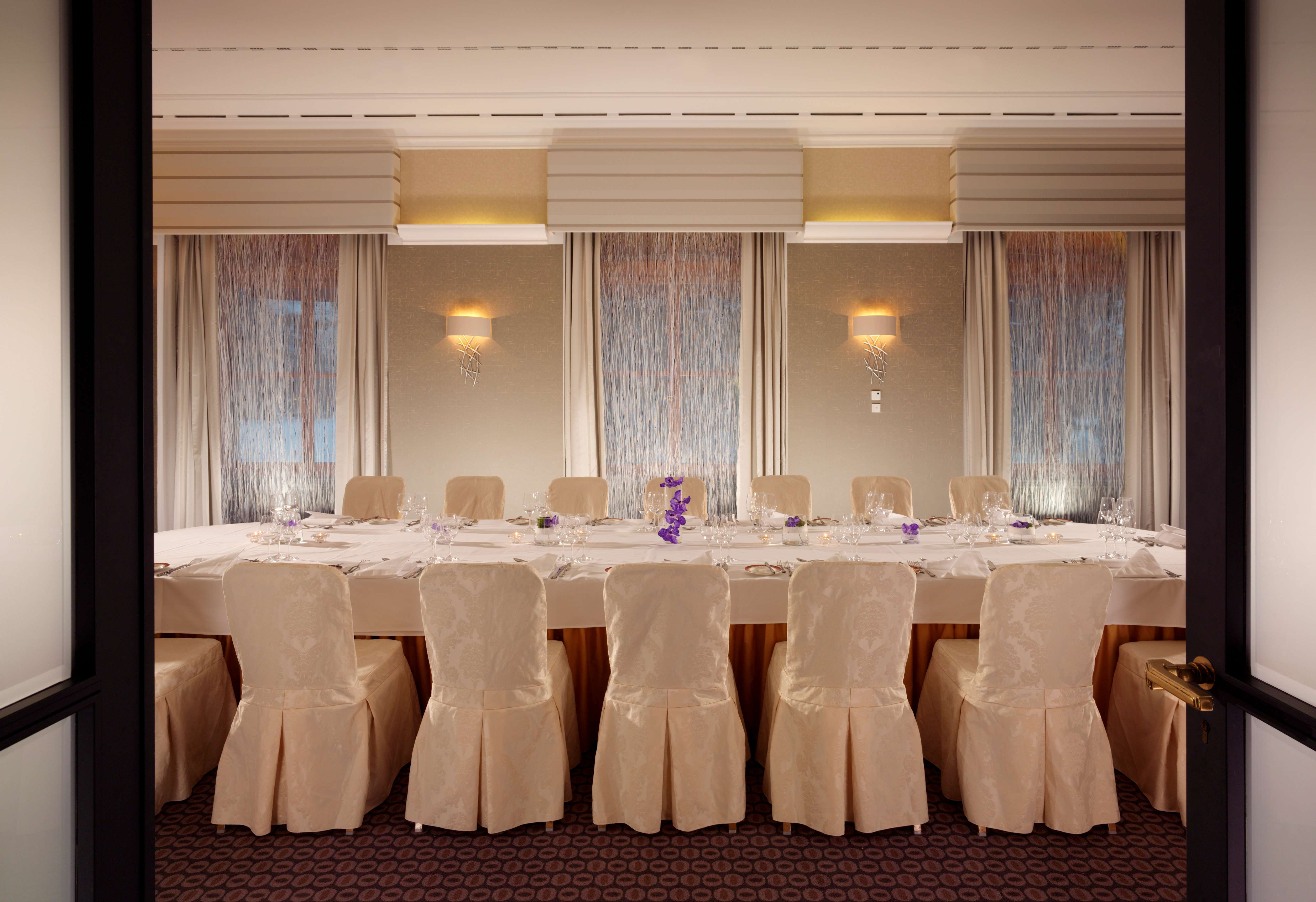 Swiss tel Metropole  Geneva-7