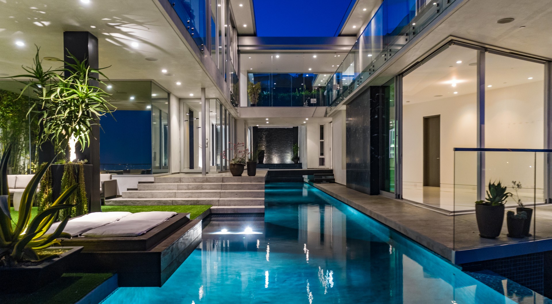 Blue Jay way 1  McClean Design-22