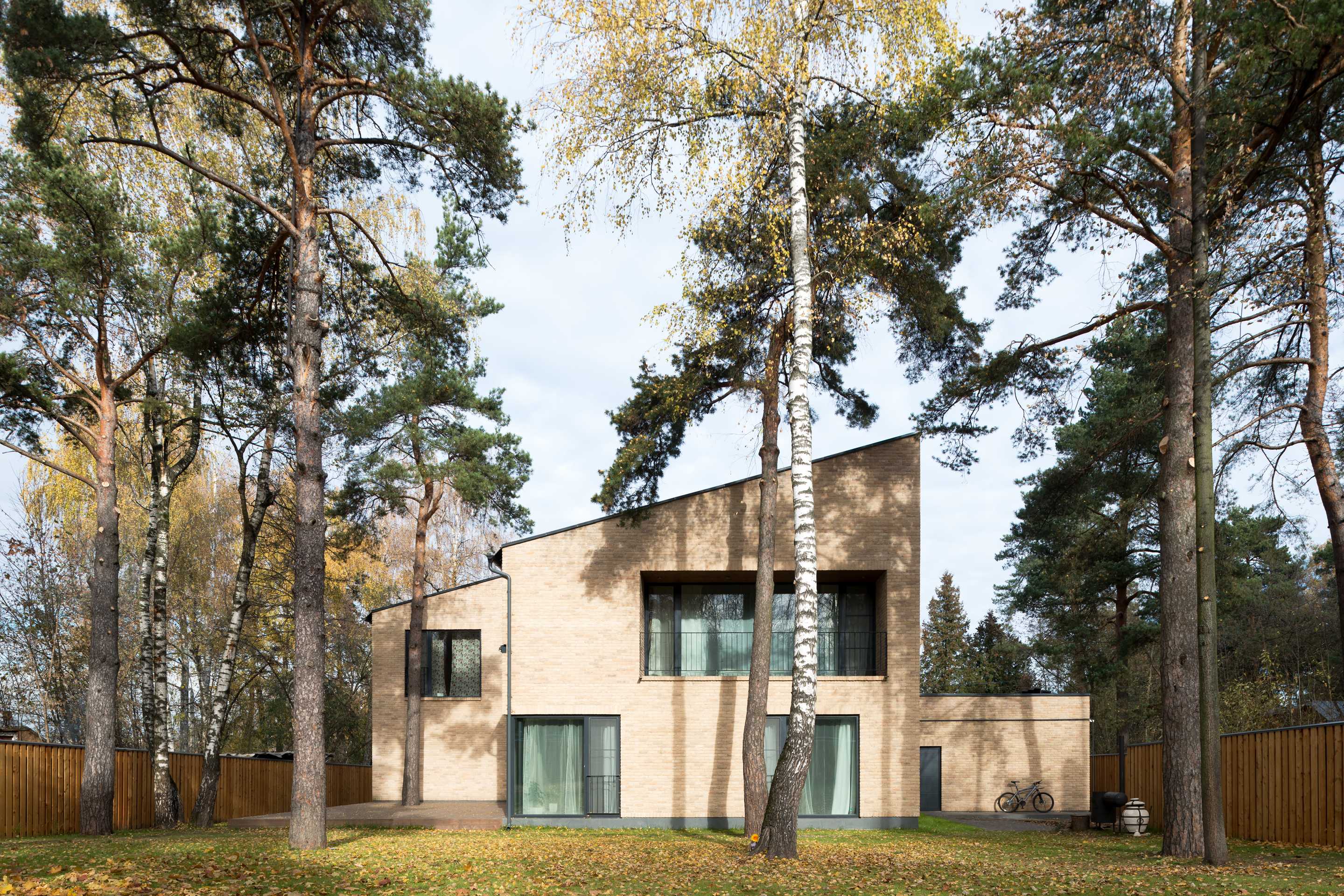 莫斯科郊区别墅，绿意环绕的现代生活-44