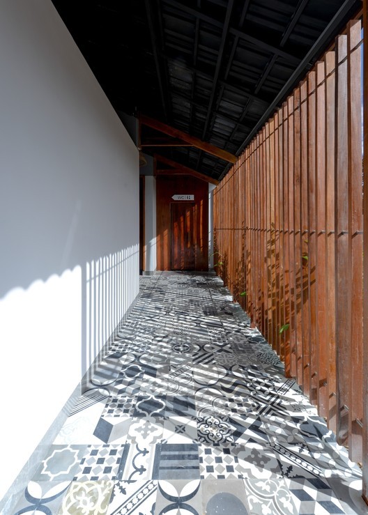 越南中部沿海城镇的生态咖啡馆-13