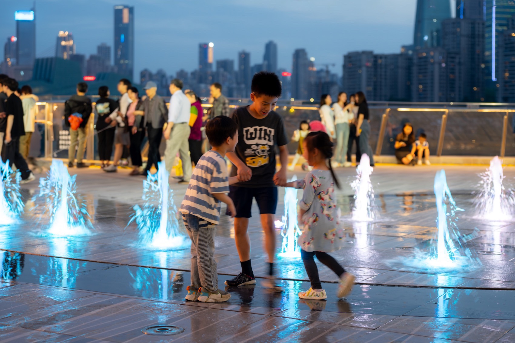 重庆长嘉汇购物公园餐酒街区景观改造丨中国重庆丨WTD纬图设计-21