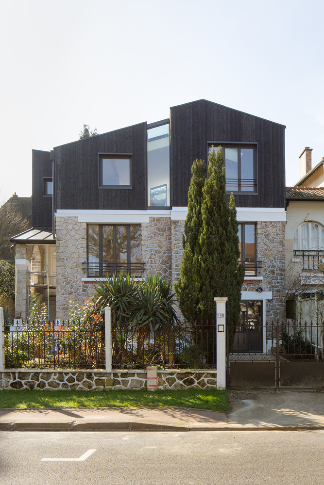 Upper Floor Extension 现代与传统对话的空间设计-23