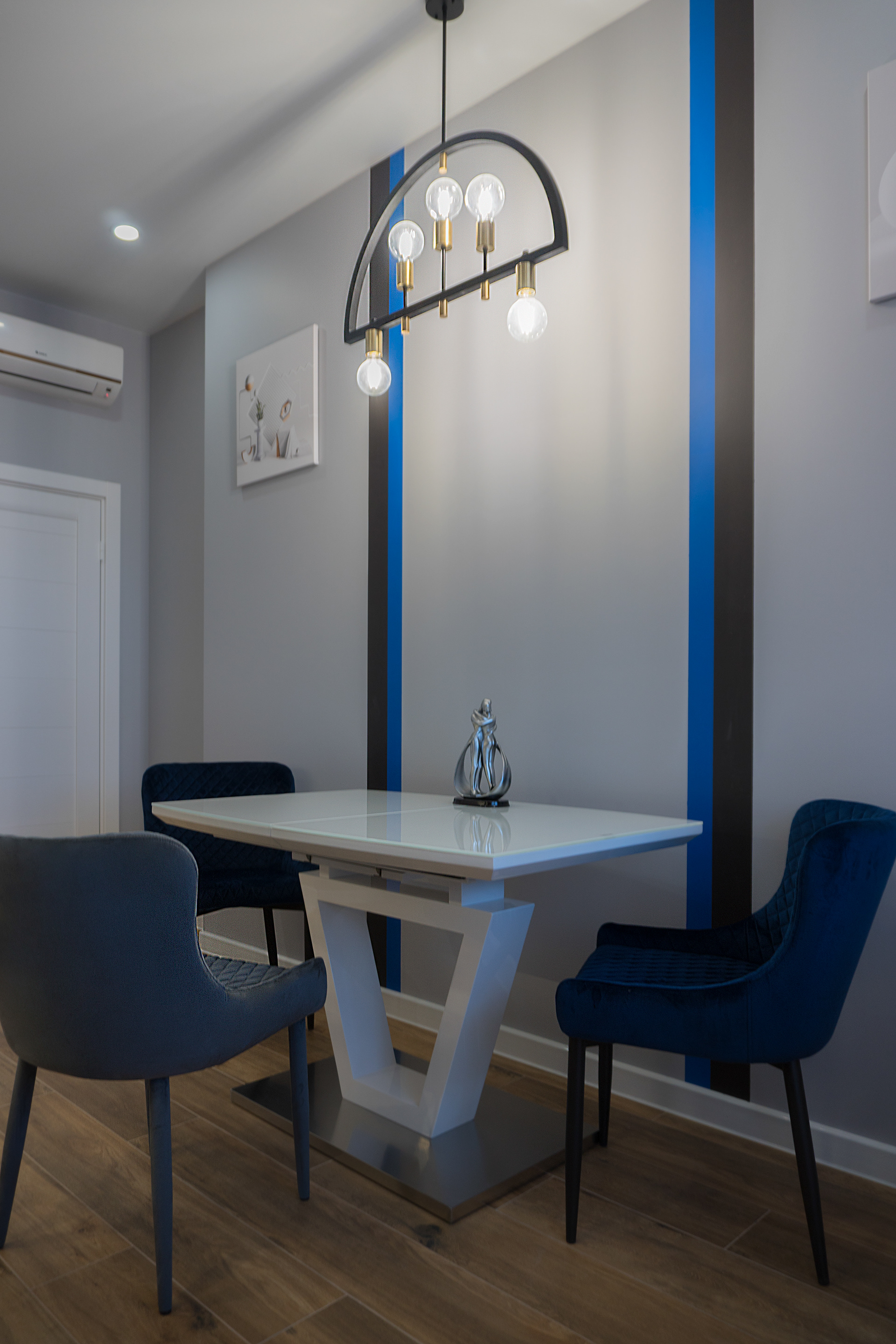 APARTMENT "FRENCH": 57 sq.m (Real)-8