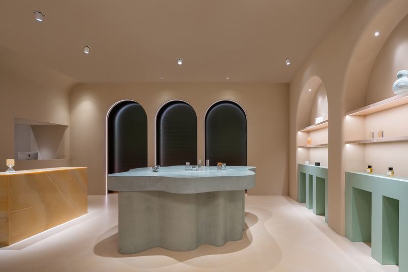 aaddd在上海外滩BFC开出首家美妆品牌集合店，体验“云端”的设计美学 - 米尚丽零售设计网 MISUNLY- 美好品牌店铺空间发现者-6