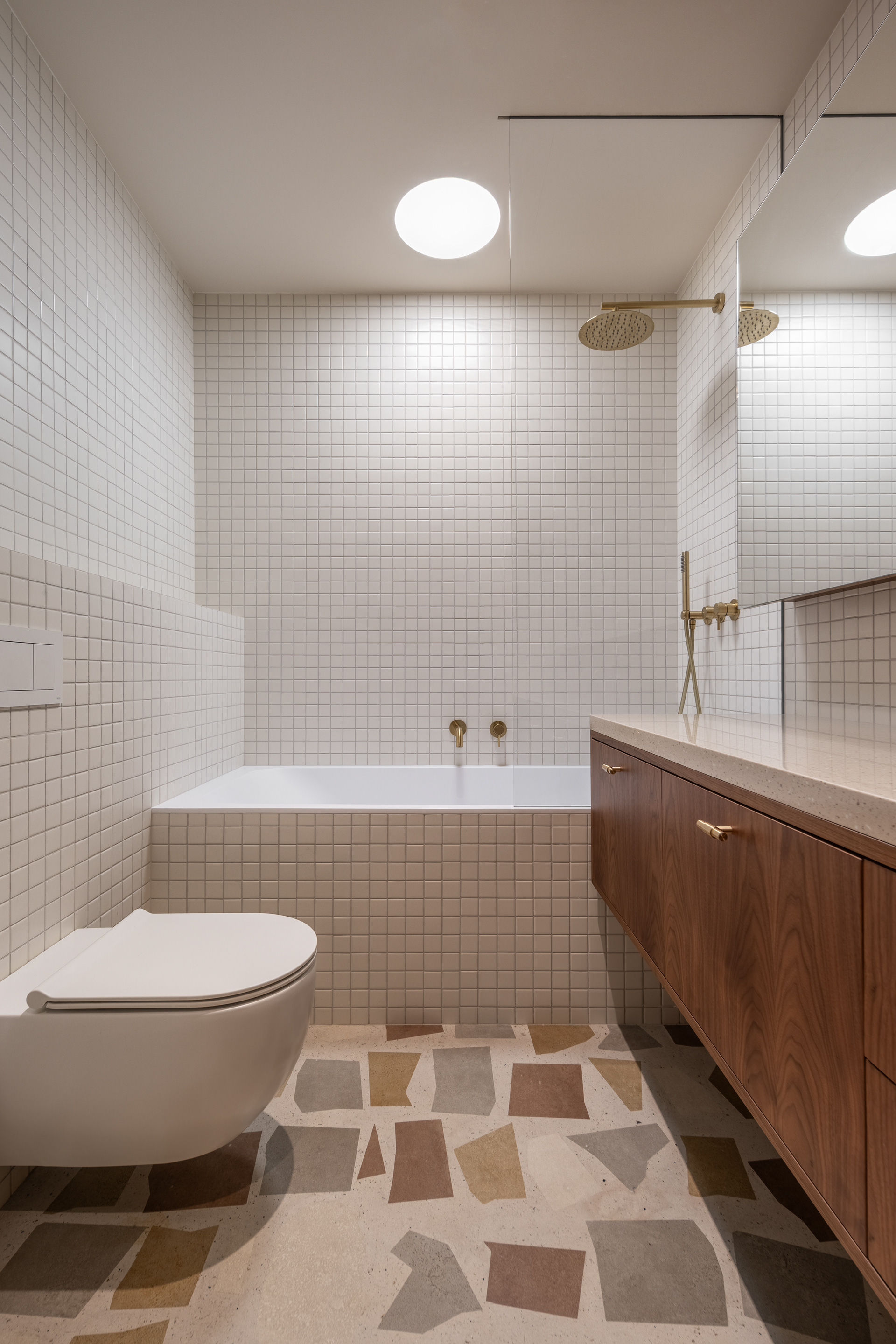 VSLKVSKA | A two-story apartment design-60