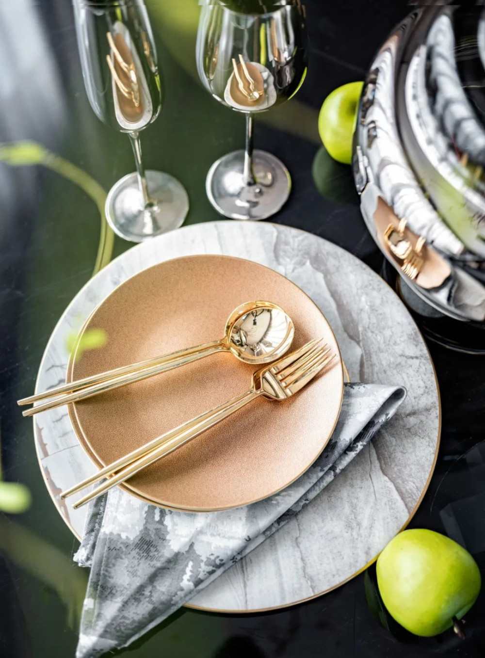 自然之美,都市心灵的栖息地——精致轻奢别墅设计-13