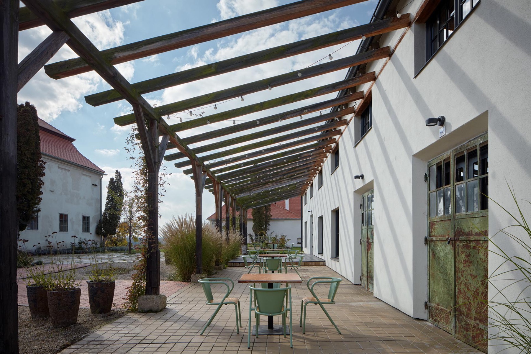 捷克某陶瓷厂改造酒店项目-34