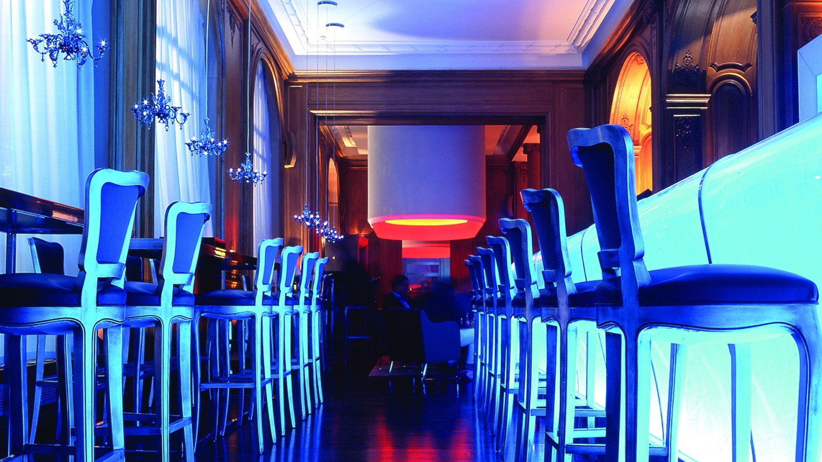 12 Le Bar du Plaza Athénée-9