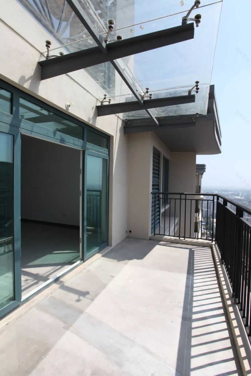 雅居乐天岳 260㎡平层装修实录 | 精致工艺打造异形空间-31