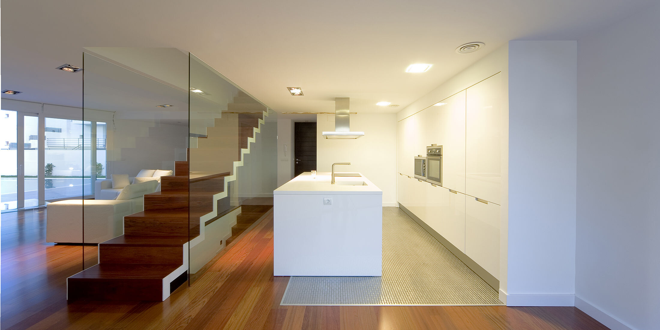 西班牙山间“向日葵”住宅-23