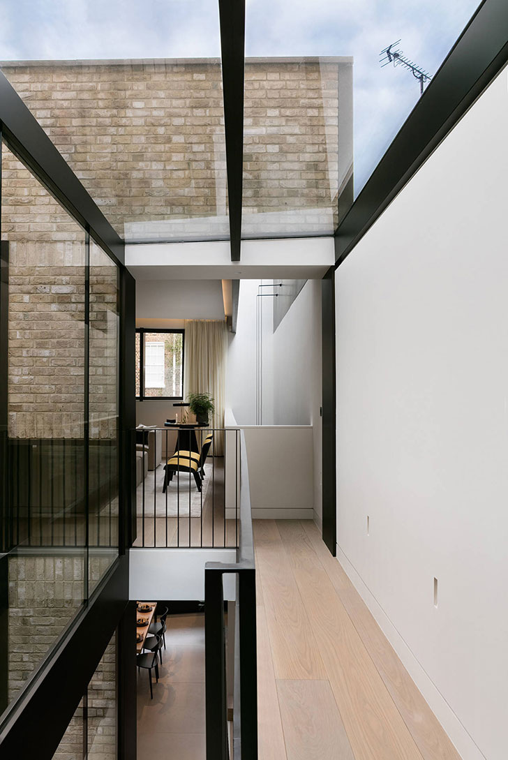 伦敦现代简约风格联排别墅-12