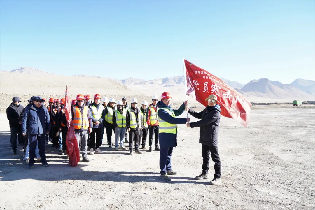庆祝西藏民航通航60周年|海拔高，境界更高！跨越世界屋脊献哈达-63