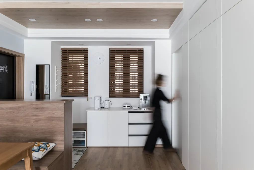 110 平现代简约++ 原木风三居室,功能至上,实现衣帽间梦想-110