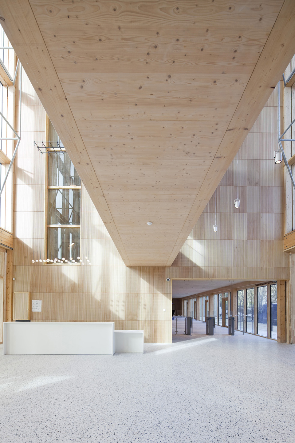 法国雷诺科技中心 · 环保木质建筑的典范丨ArtBuild-68