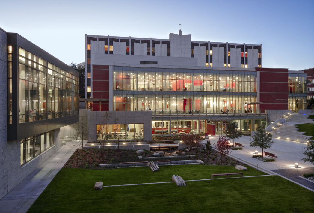 Seattle University: Lemieux Library & McGoldrick Learning Center - Perkins Eastman-0
