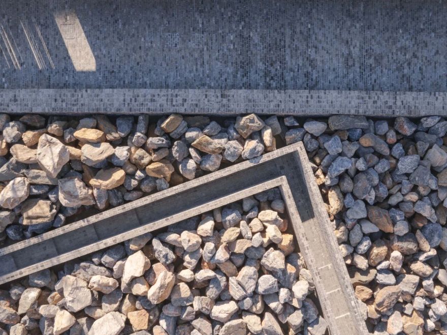 如恩新作/大连引庭,围合石院的文创乌托邦丨中国大连丨如恩设计研究室-21