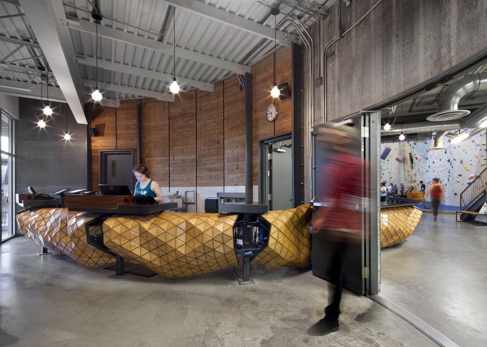 Allez UP Rock Climbing Gym  Smith Vigeant Architectes-6