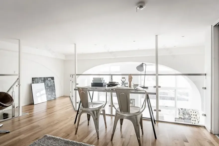 1907 年老建筑的现代重生 | 玻璃与白的完美融合-16