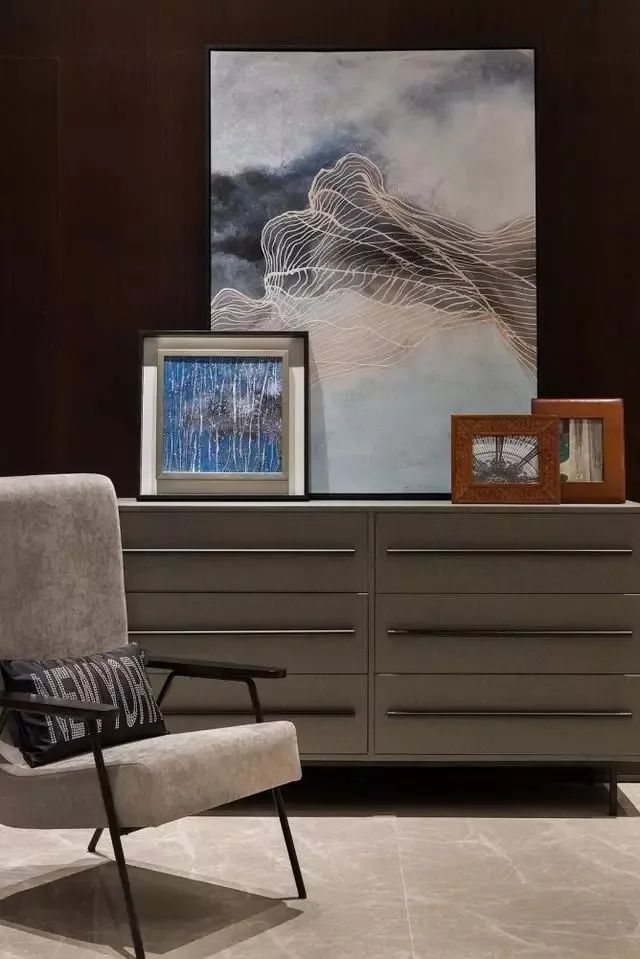 现代简约风打造 570 平米联排别墅生活空间-11