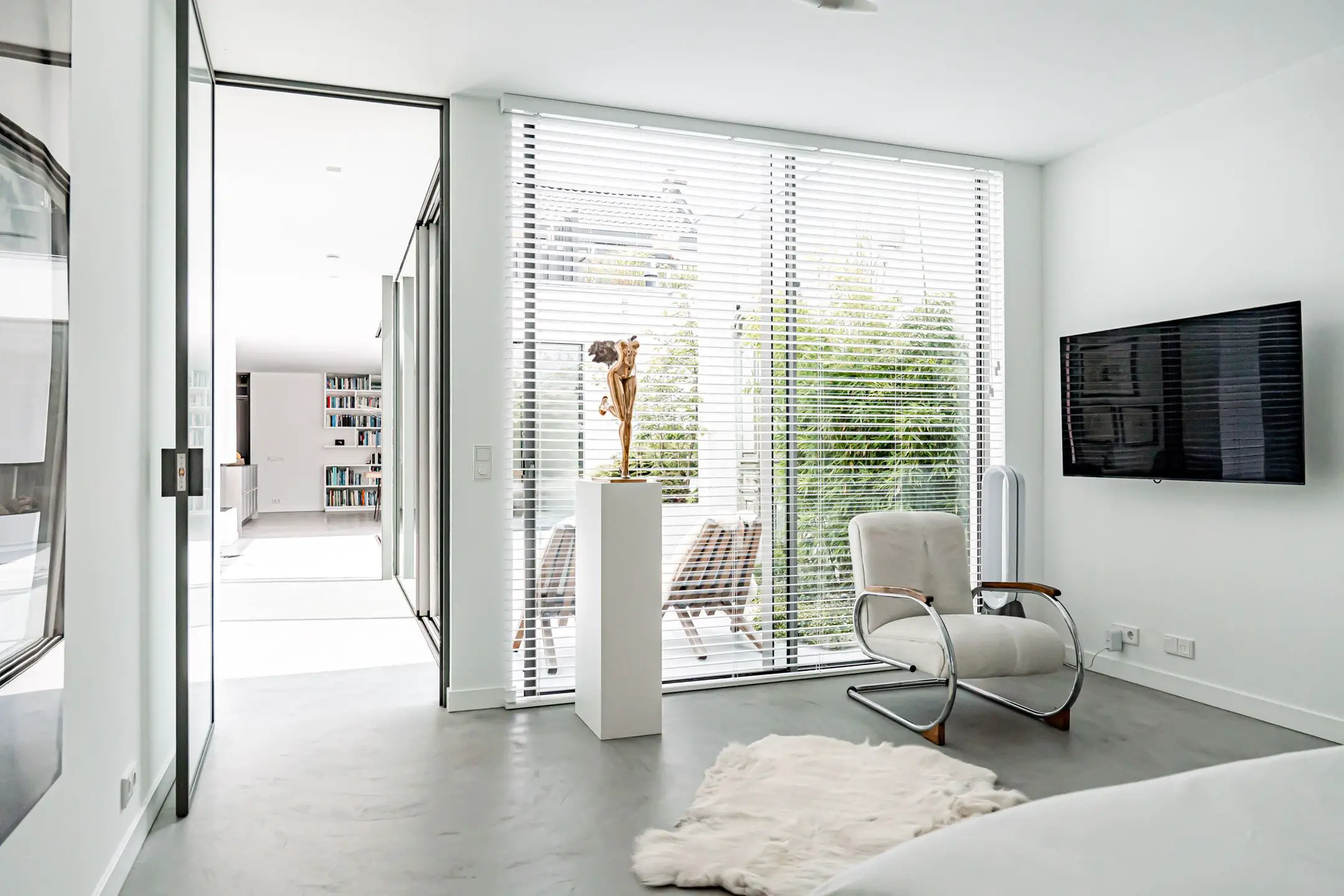 荷兰优雅明亮公寓设计,城市绿意渗透室内-21