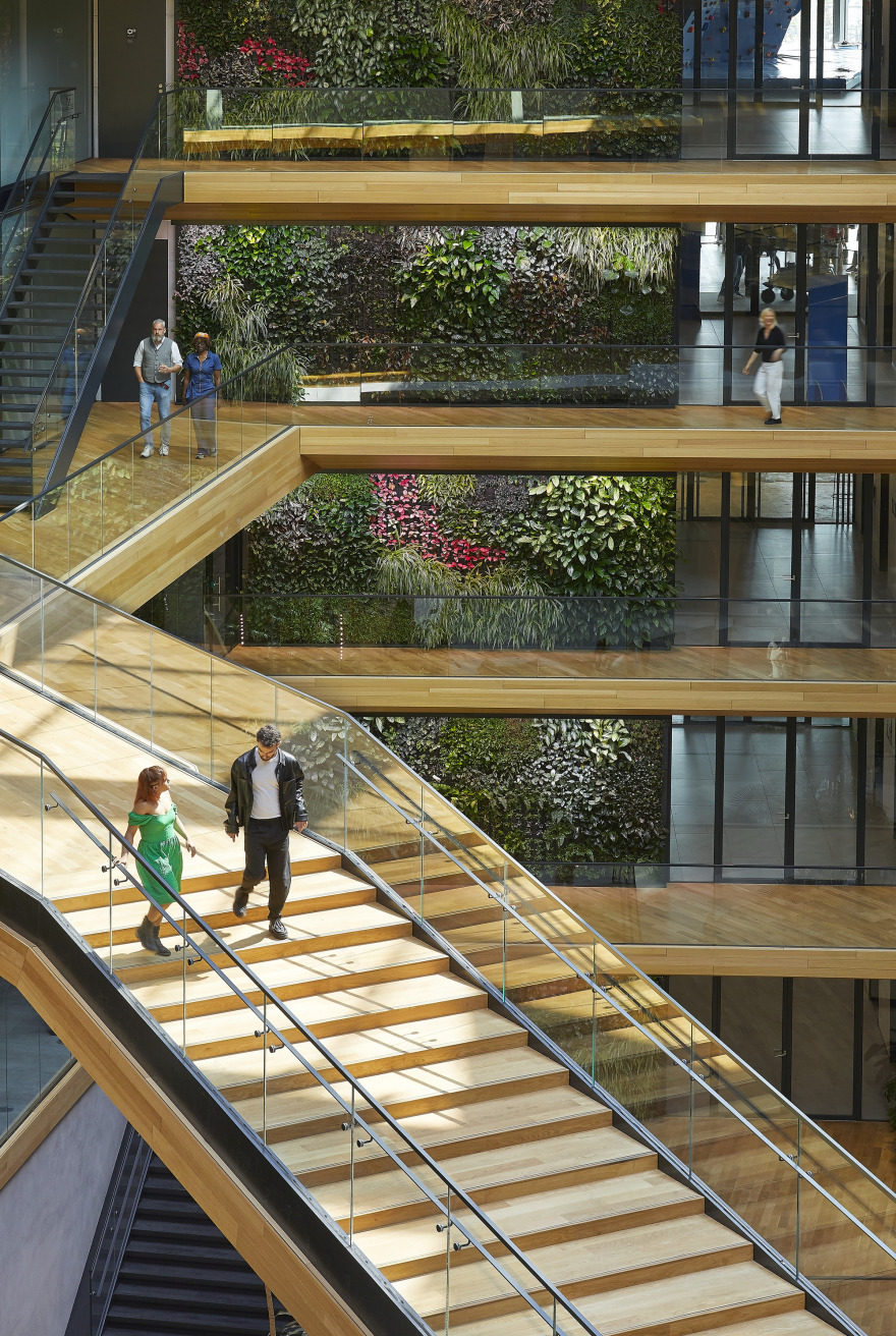 预订城市校区(的相关事务)
注:这里BOOKING理解为预订行为,CITY CAMPUS是城市校区,整体意思推测是预订与城市校区相关的事物,如场地等,但由于缺乏更多语境,只能做此宽泛翻译 丨荷兰阿姆斯特丹丨UNStudio,HofmanDujardin等多家-56