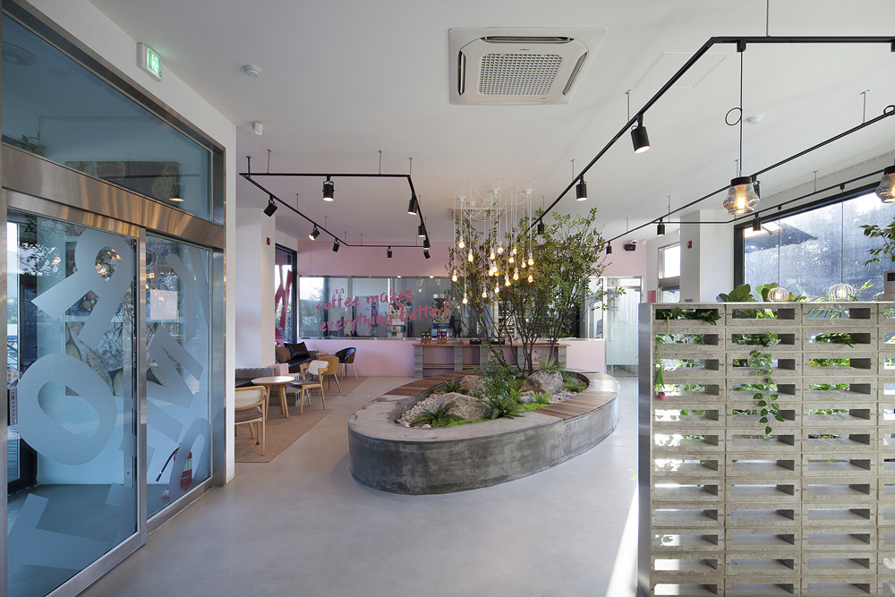 现代简约风贝克里卡菲咖啡厅设计-4